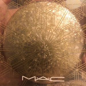 MAC face powder